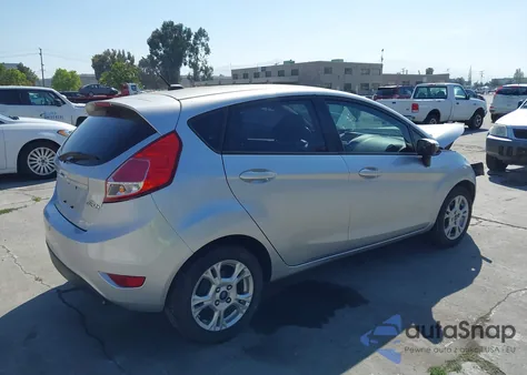 2014 Ford Fiesta Se z USA, uszkodzony, nr VIN 3FADP4EJ8EM121567